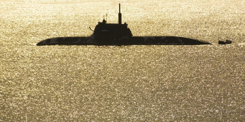 Ponorka 212 nad hladinou