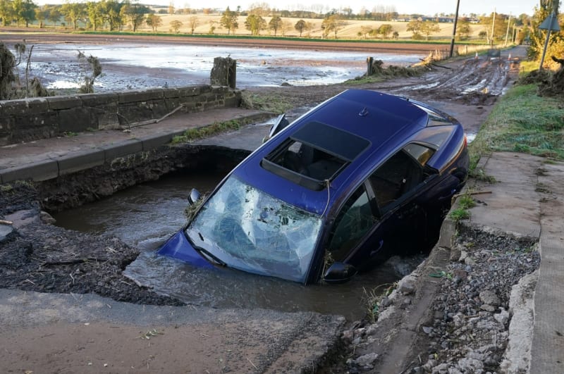 Bouře Babet napáchala značné škody také ve Skotsku