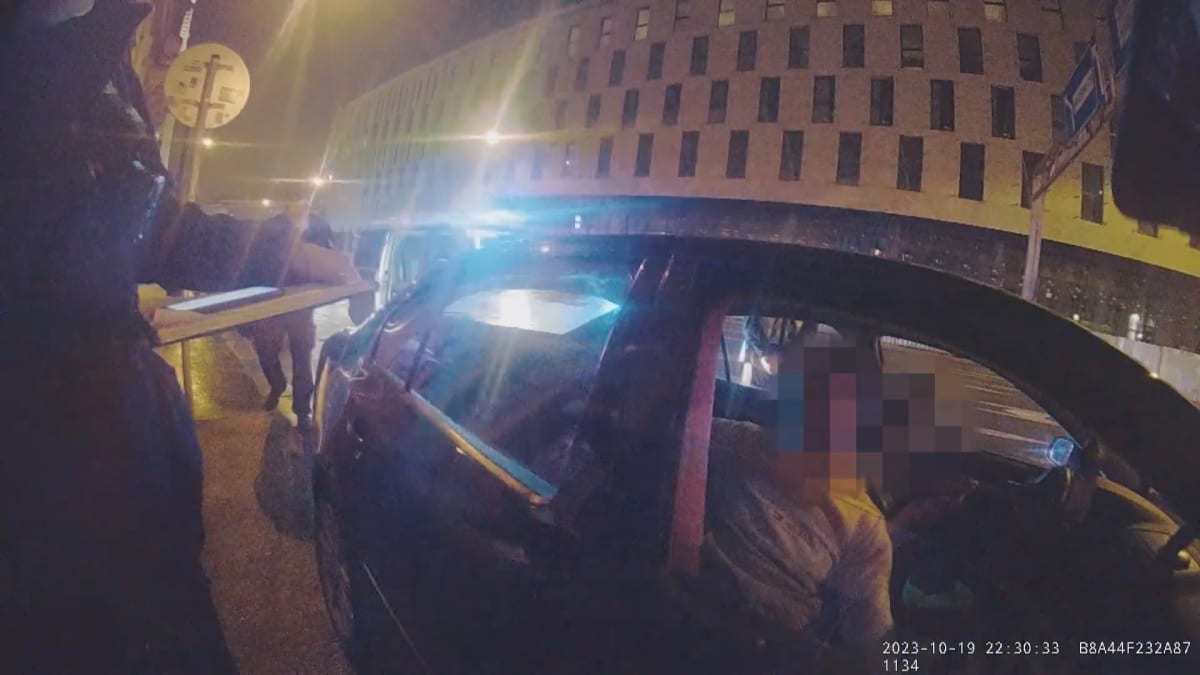 Pražští strážníci odhalili falešného taxikáře.