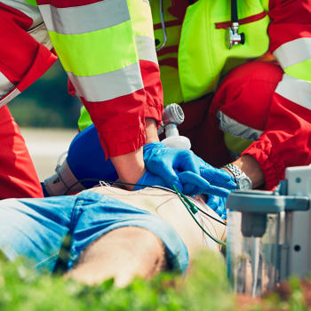 Resuscitace pacienta na ulici