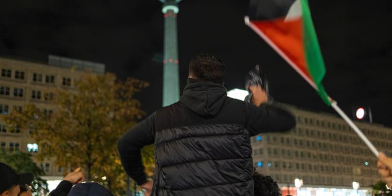 Nedělní demonstrace na podporu Palestiny v Berlíně