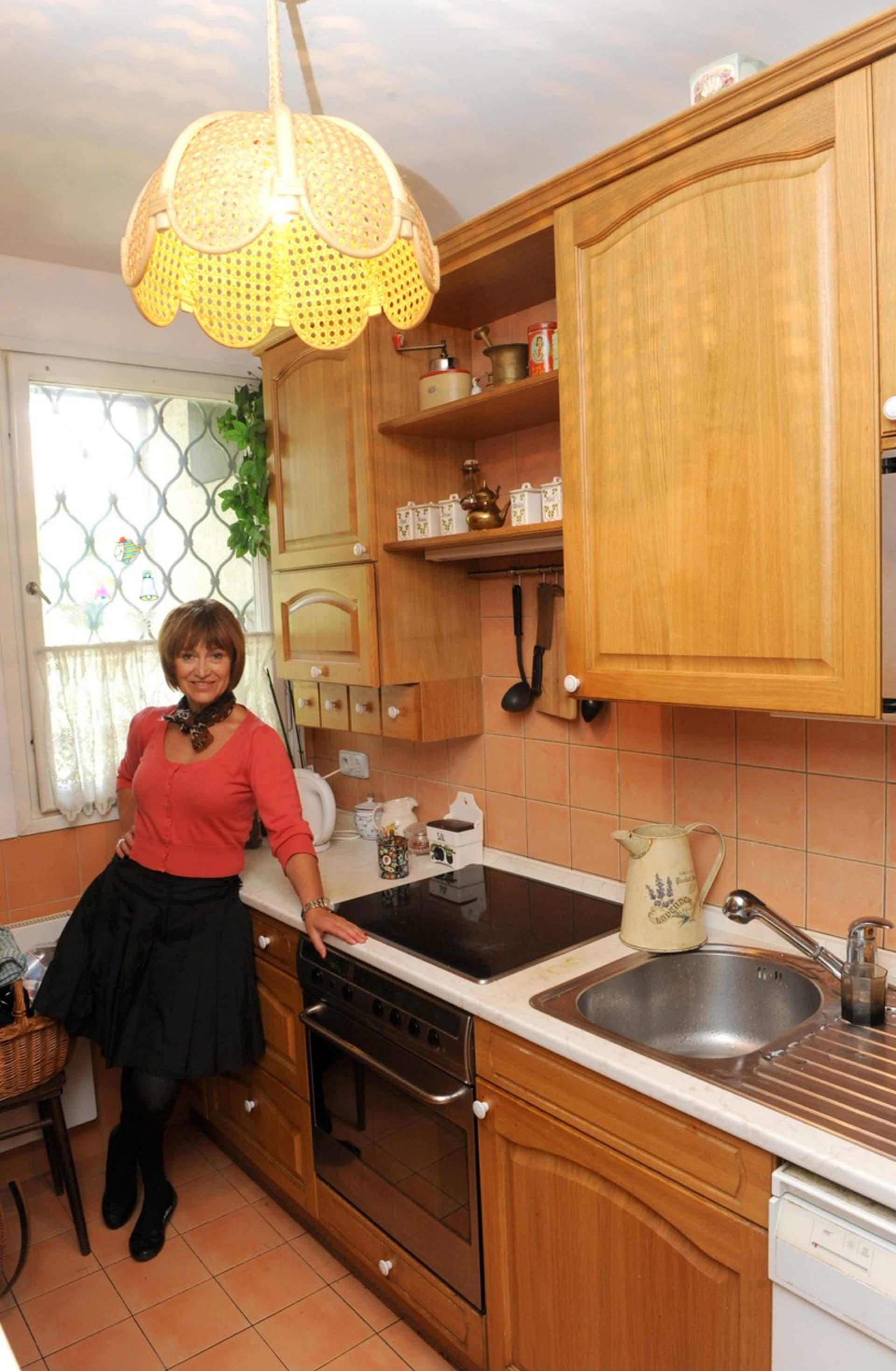 Petra Černocká ve své útulné kuchyni