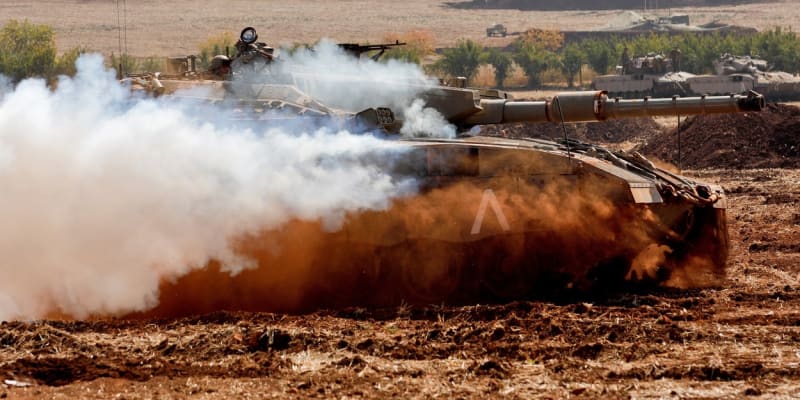 Izraelská armáda je stále v pohotovosti.