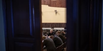Utajované schůzky Ruska a Ukrajiny. Na hranicích obě strany spolupracují, pomáhá i Vatikán