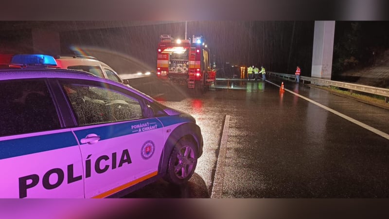 Muže přejelo na slovenské dálnici několik aut.