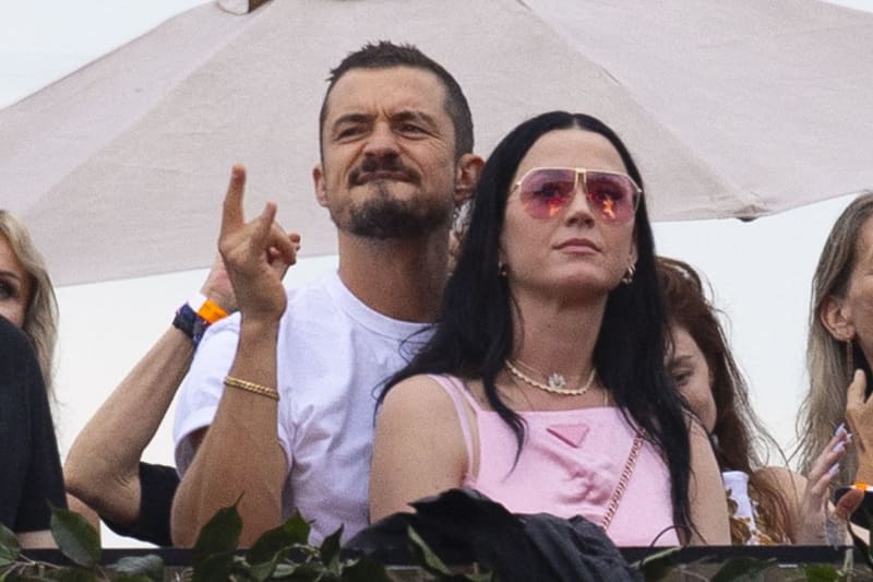 Katy Perry a Orlando Bloom si užili koncert Bruce Springsteena během jeho posledního vystoupení na britském festivalu Summertime v Hyde Parku.