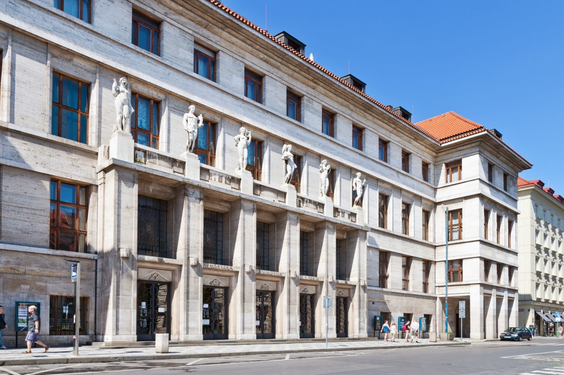 Městská knihovna, ve které se nachází Rezidence pražského primátora