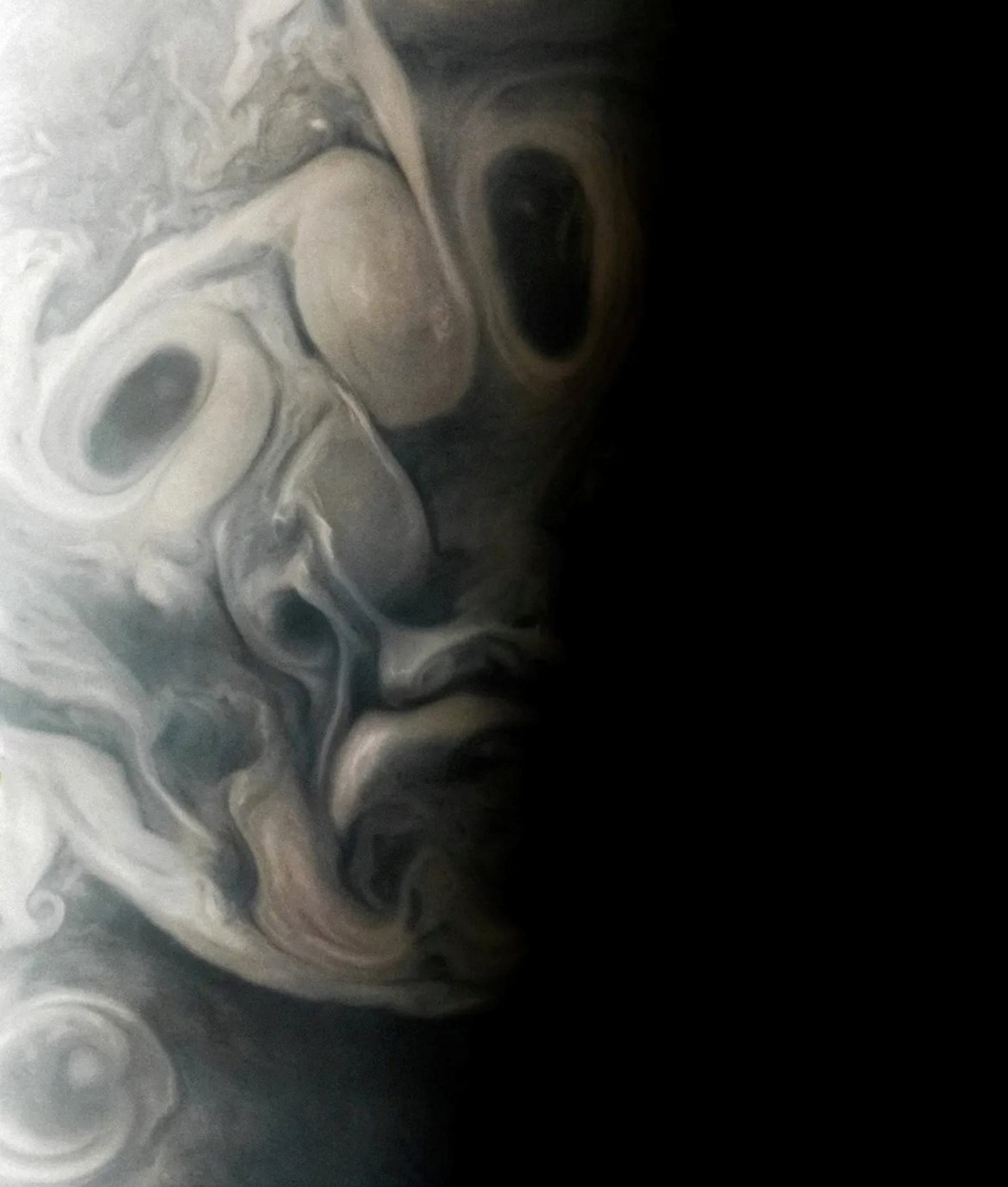 Záhadná tvář v atmosféře Jupiteru?