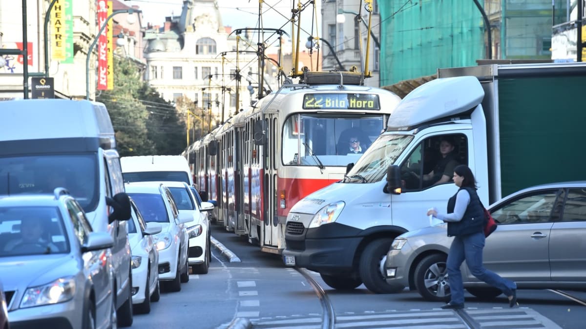 Doprava se v posledních dnech v Praze komplikuje. (Ilustrační foto)