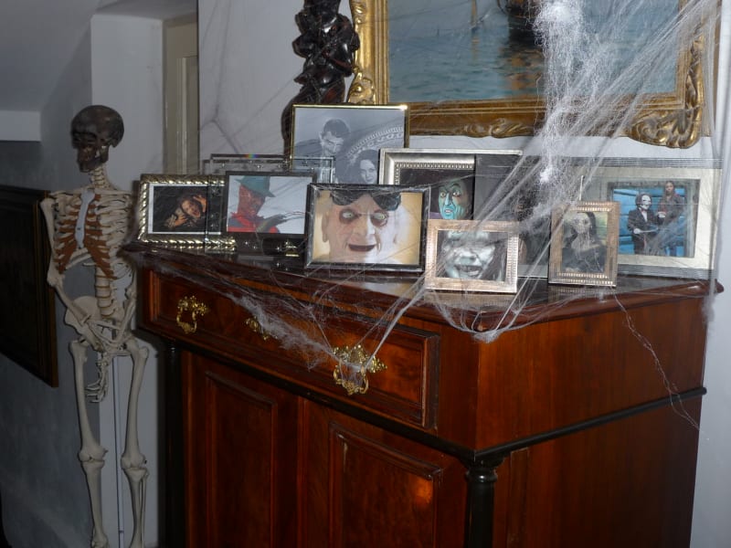 Osmany Laffita na Halloween proměnil svůj dům ve strašidelný hrad