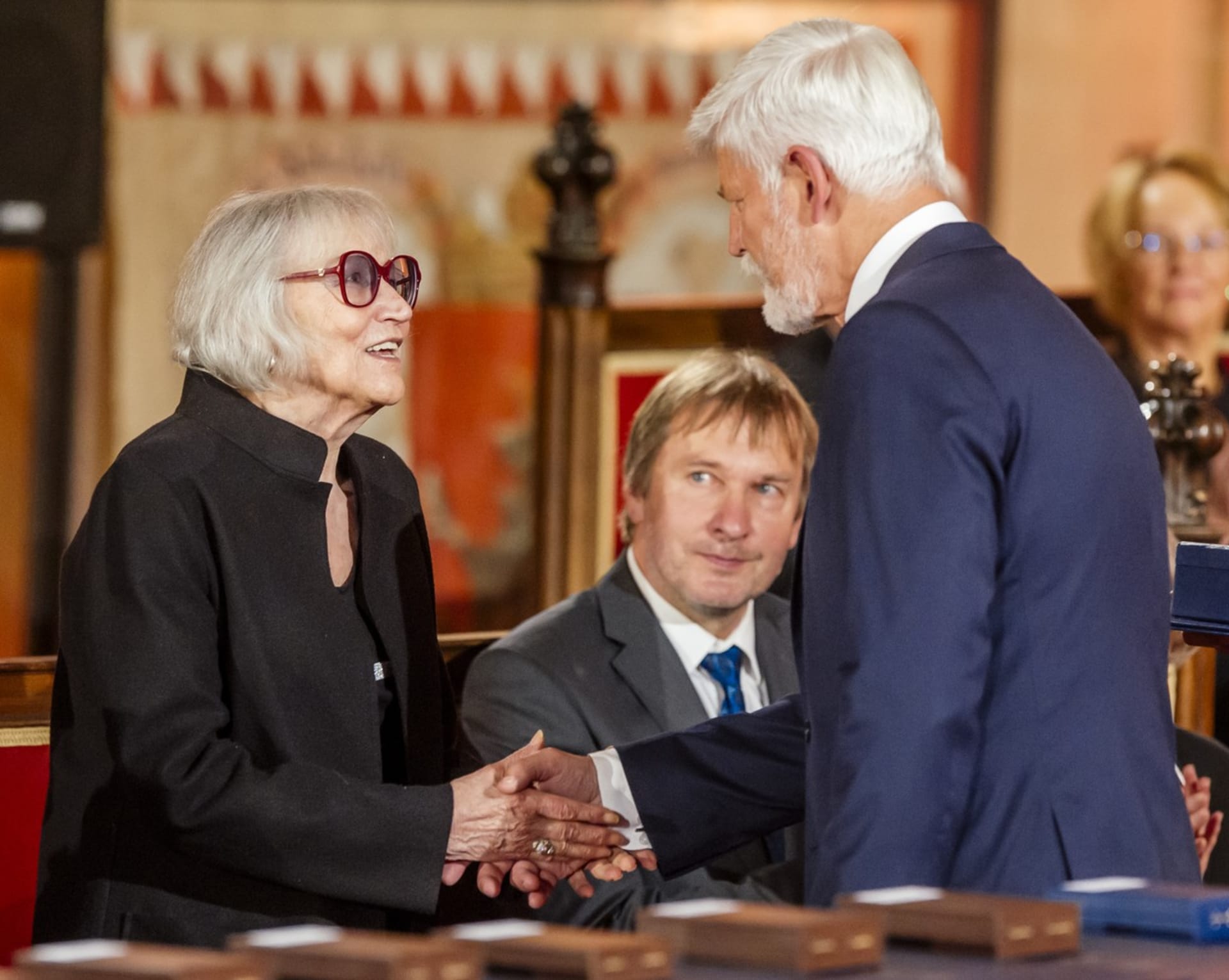 Marta Kubišová obdržela státní vyznamenání z rukou prezidenta Petra Pavla. 