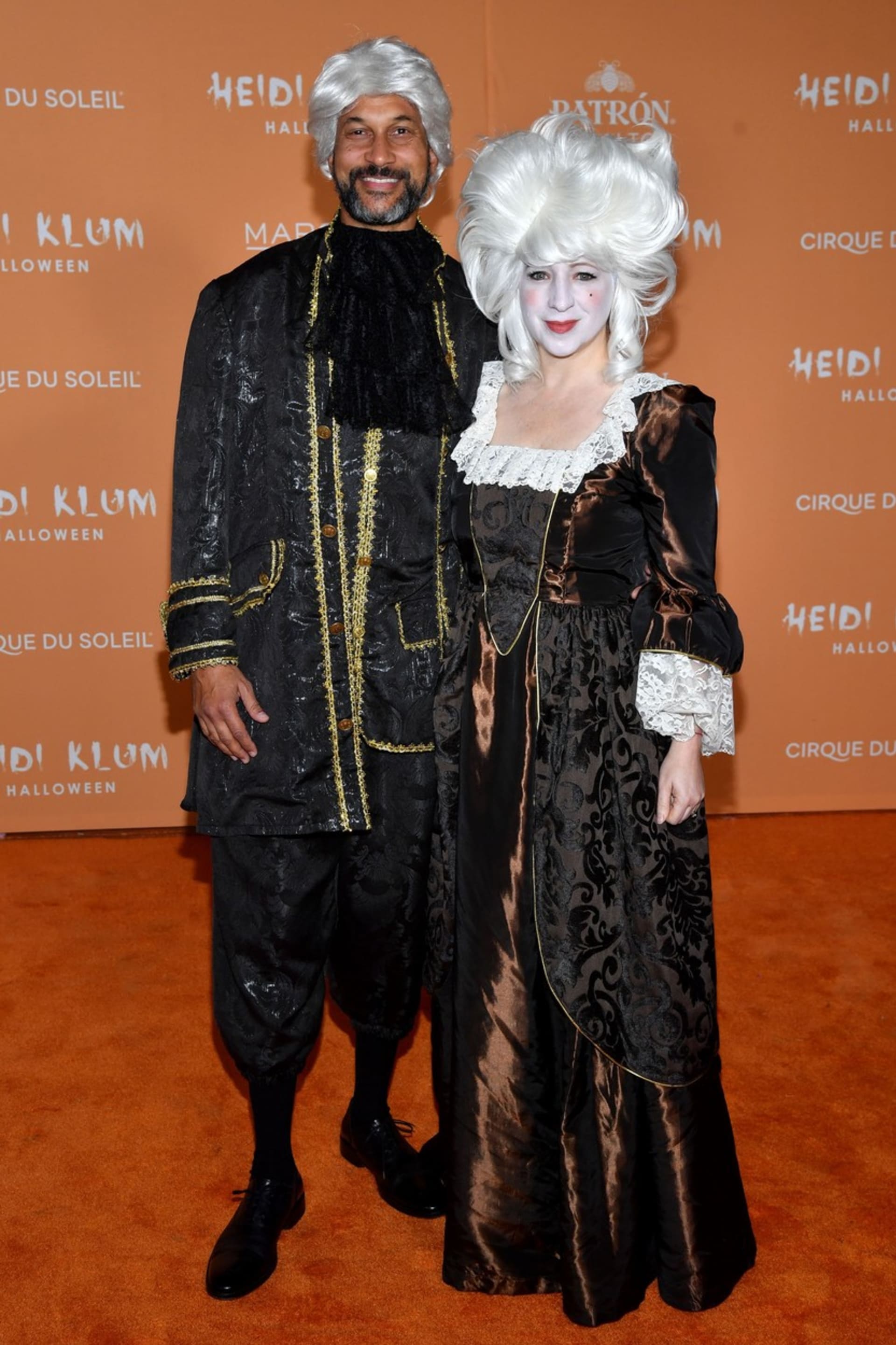 Herec Keegan-Michael Key s manželkou Elle Key byli součástí halloweenské party Heidi Klum.