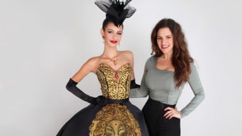 Miss Čermáková jede na světovou soutěž se třemi lvy od návrhářky Anny Tejklové