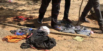 Teror v Nigérii: Ozbrojenci vyvraždili vesnici, na pohřbu obětí odpálili minu. 40 mrtvých