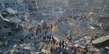 Zkáza v uprchlickém táboře? Útok Izraele nepřežilo nejméně 90 lidí, tvrdí Hamás