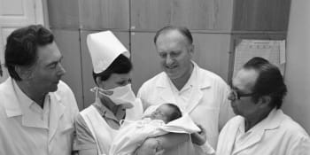 Od přelomu po každé 30. miminko. Před 41 lety se narodilo první české dítě „ze zkumavky“