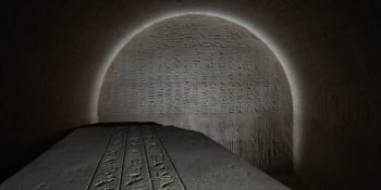 Velký úspěch českých egyptologů: U pyramidového pole objevili bohatě zdobenou hrobku