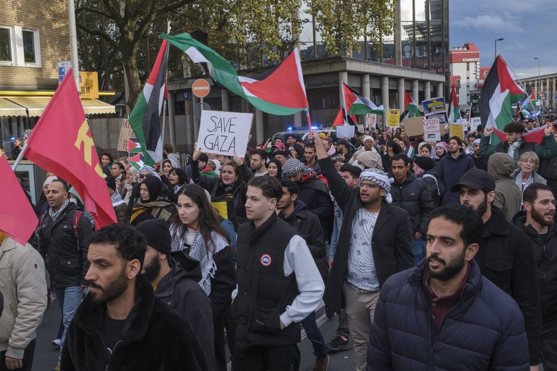 Pochod na podporu Pásma Gazy v Kolíně nad Rýnem