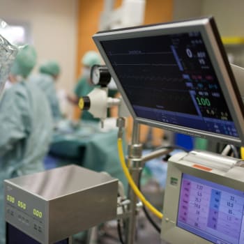 Lékaři v nemocnici v pražském Motole provedli úspěšnou transplantaci srdce u tříměsíční holčičky. (Ilustrační foto)