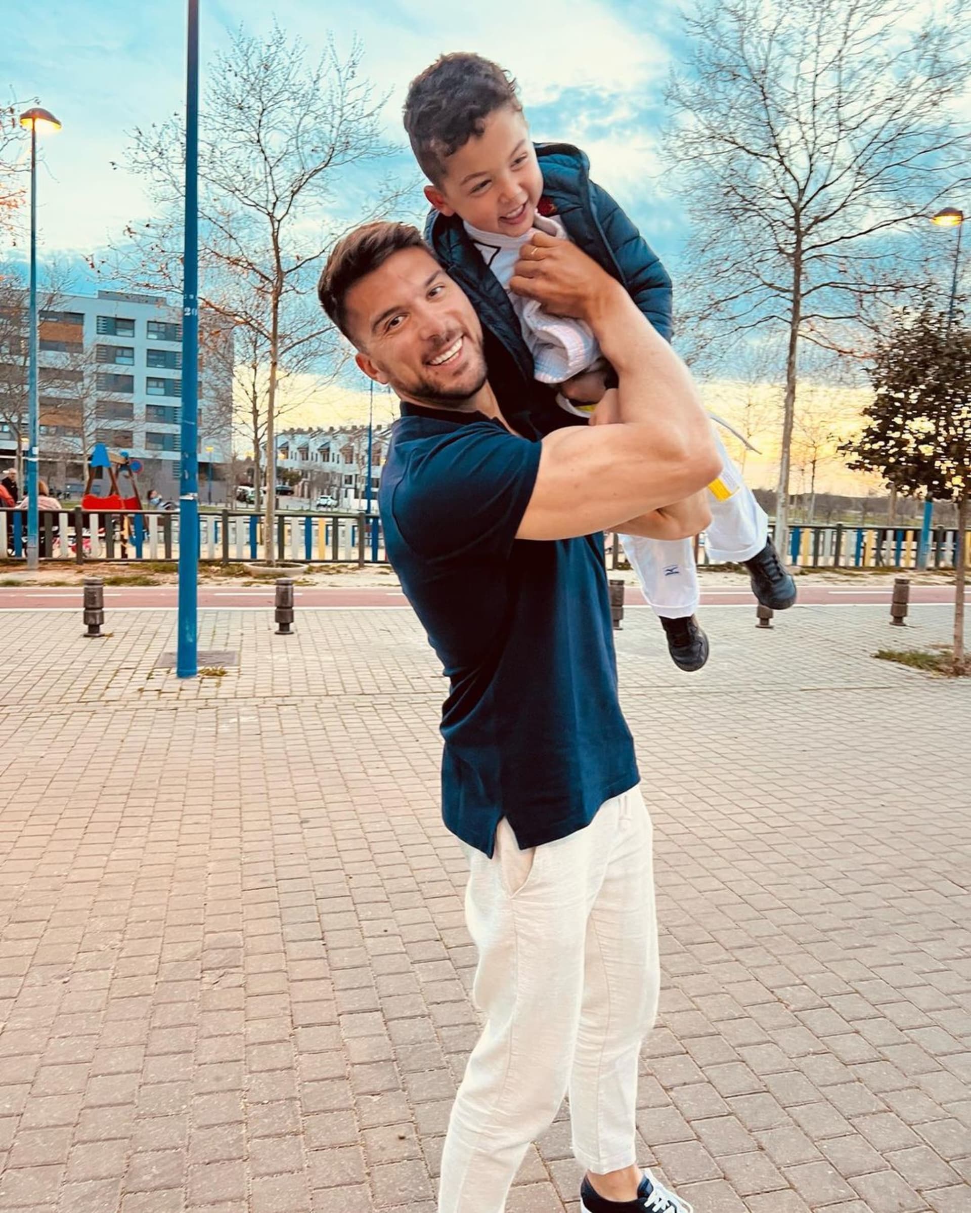 Španělský olympijský šampion Cristian Toro se synem