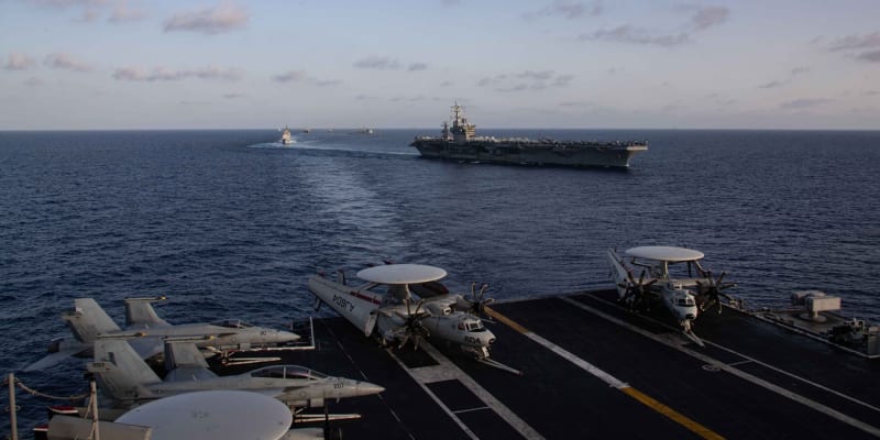 Americké námořnictvo ve Středozemním moři (3. 11. 2023)