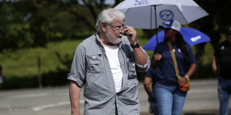 Řidič v Panamě ztratil nervy a zastřelil dva klimatické aktivisty, kteří blokovali silnici.