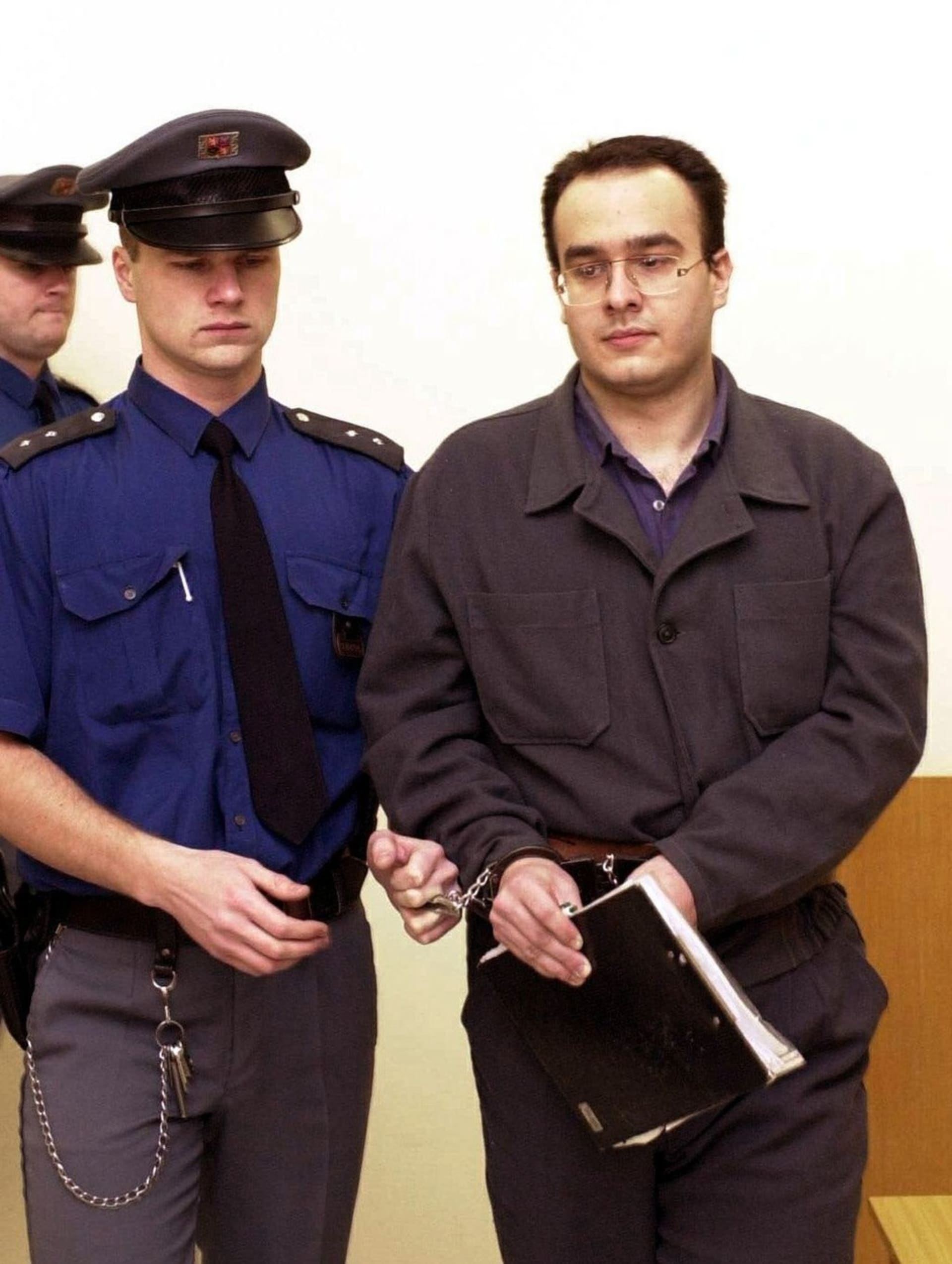 Petr Chromek v roce 2001 u soudu