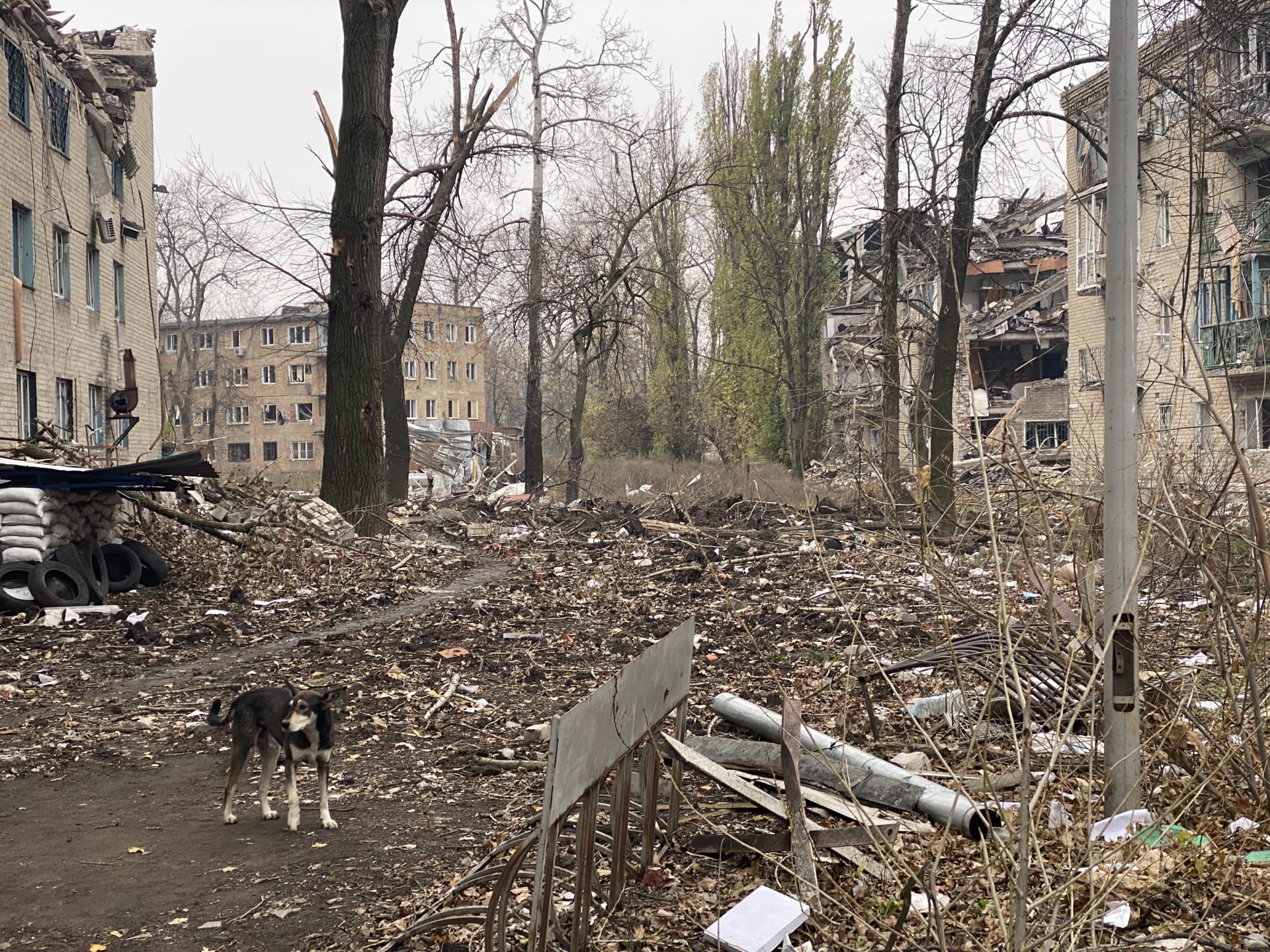 Střípky z české humanitární výpravy téměř zničené ukrajinské Avdjivky pod taktovkou Team 4 Ukraine