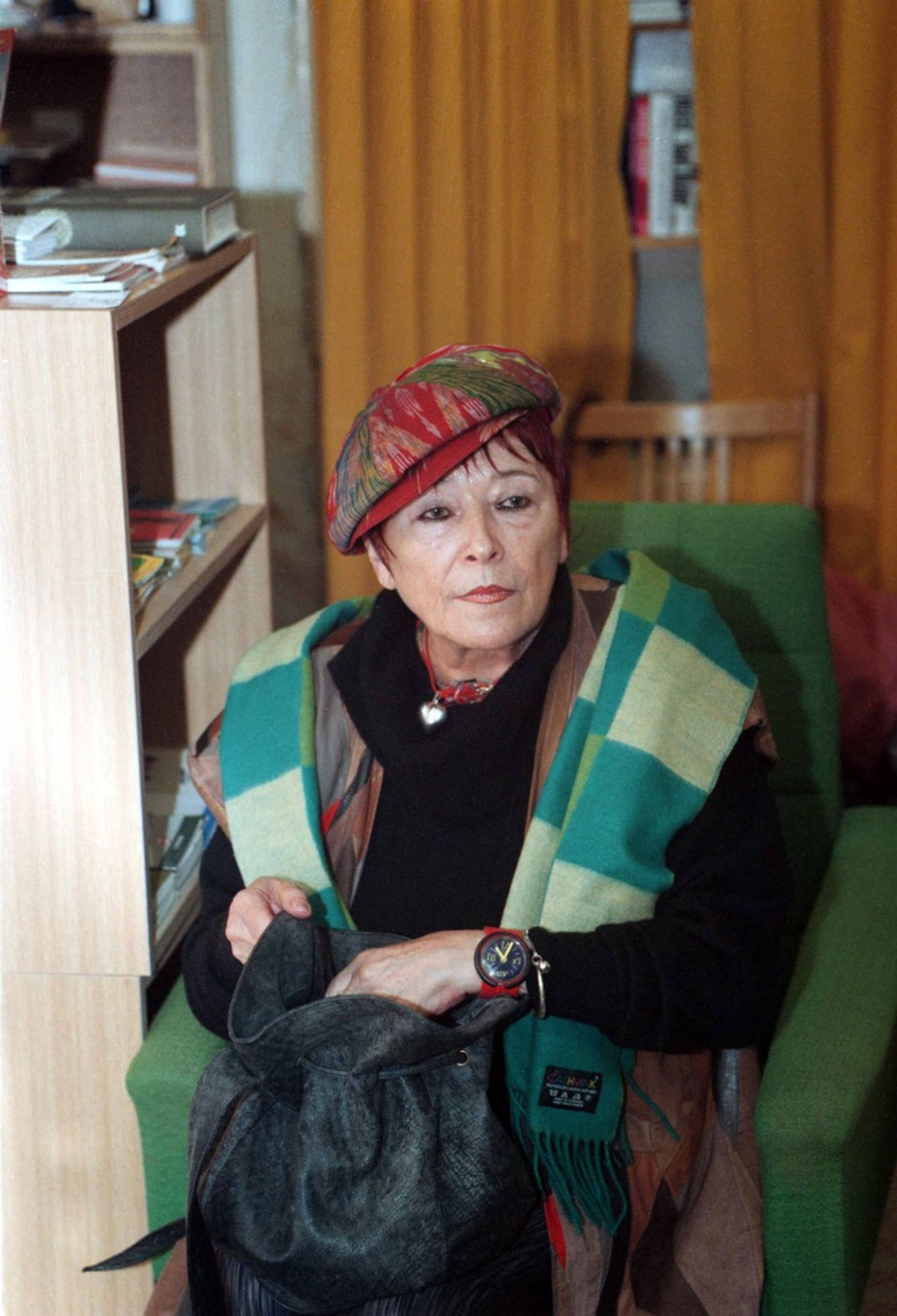 Ester Krumbachová dožívala osaměle v ústraní ve svém pražském bytě. Společnost jí dělaly pouze její milované kočky. 