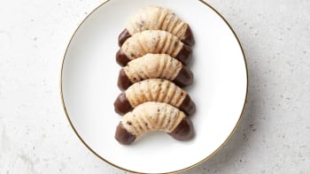 Mandlové rohlíčky s čokoládovou polevou podle Ivety Fabešové