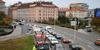 Za dopravní peklo v Praze může přestavba století. Mizerná koordinace, vyčítá městu opozice