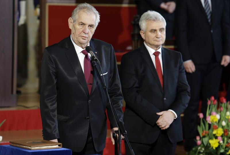 Milan Štěch měl k Miloši Zemanovi řadu výhrad a v přímé prezidentské volbě v roce 2018 podpořil Jiřího Drahoše. 