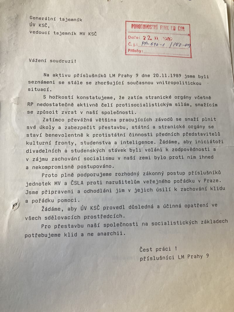 Jeden z dopisů, které přišly Pohotovostnímu pluku po 17.11.1989.