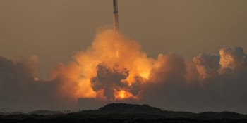 Exploze Muskovy rakety? Oddálí návrat člověka na Měsíc, ale paradoxně přiblíží lidstvo Marsu