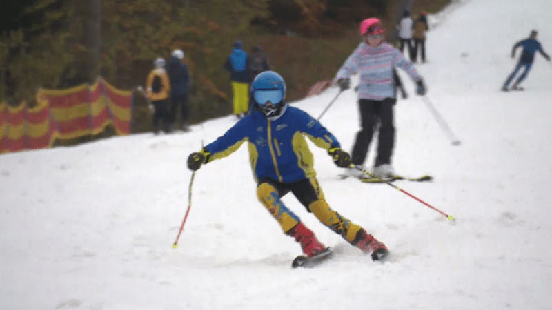 Na Monínci se začalo lyžovat.