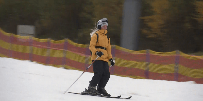 Na Monínci se začalo lyžovat.