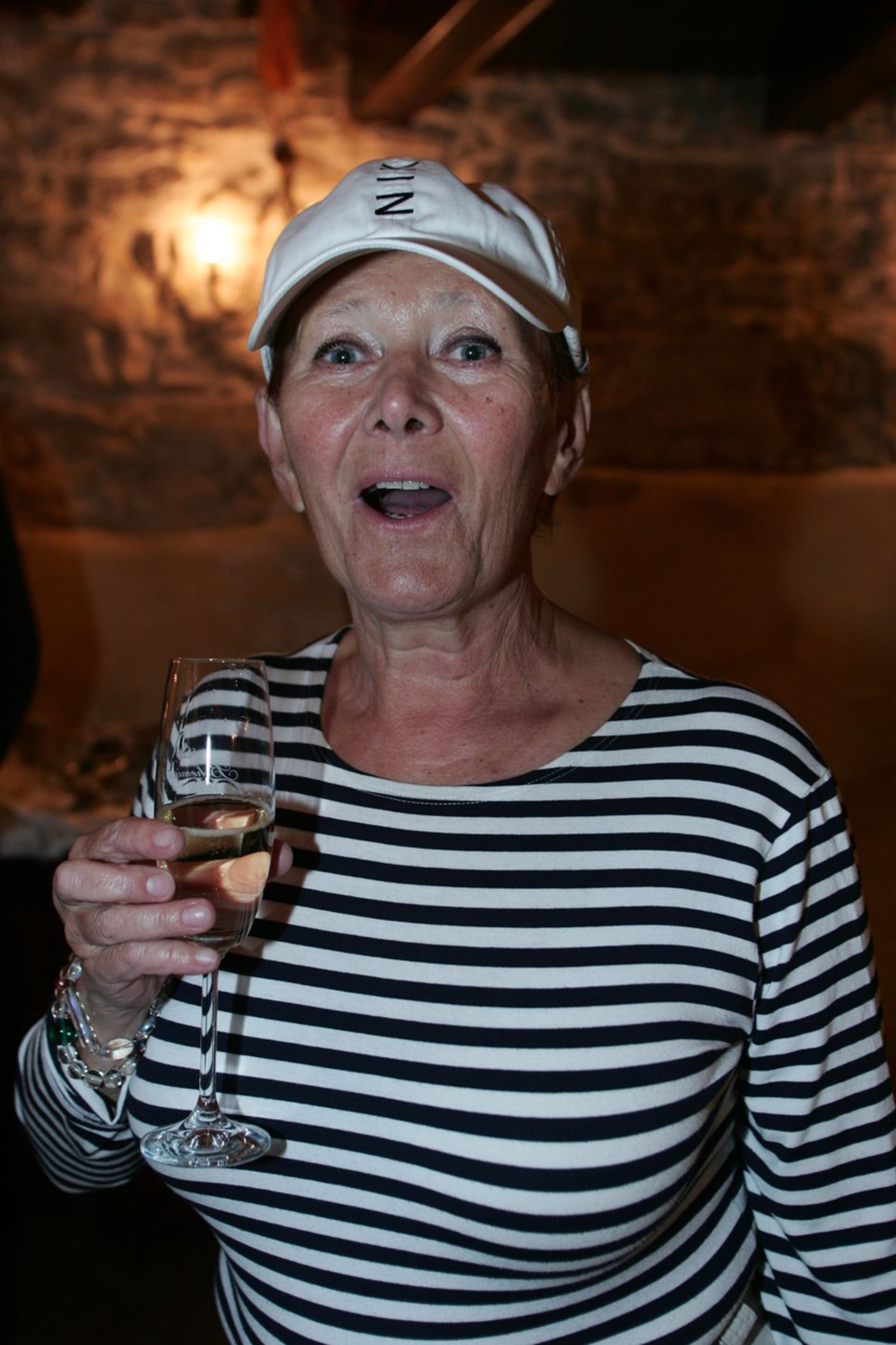 Zdena Hadrbolcová ráda chodila do vinárny, kde si dávala whisky.