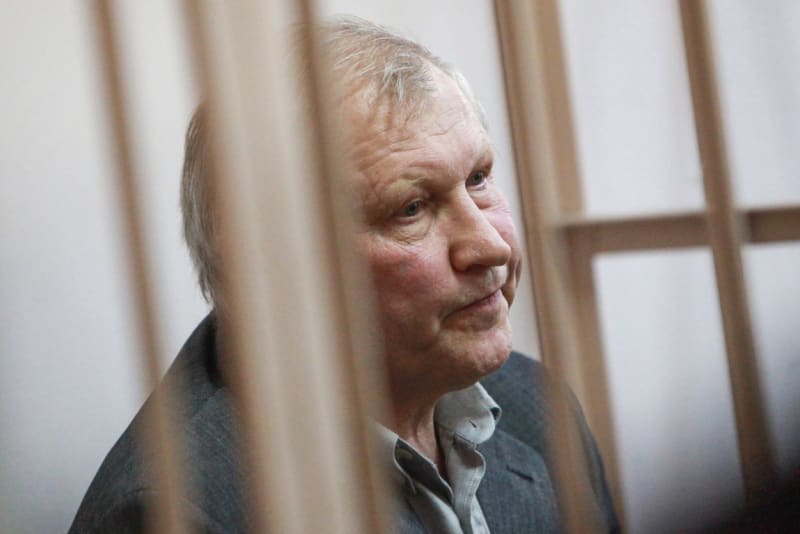 Až v roce 2014 se k objednání vraždy Starovojtovové přihlásil bývalý poslanec a nacionalista Michail Gluščenko.