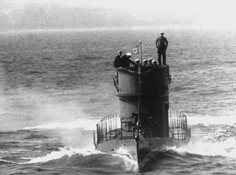 Günther Prien a jeho ponorka U-47, s níž potopil britskou bitevní loď HMS Royal Oak