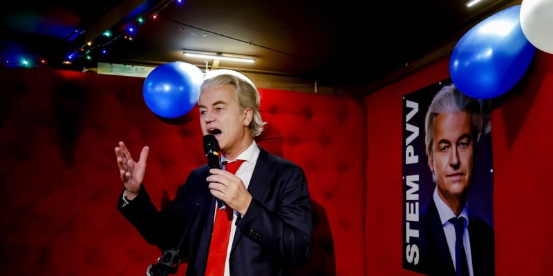 Strana Geerta Wilderse zvítězila v nizozemských volbách.