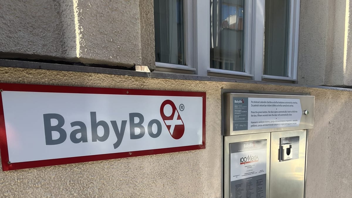 Babybox umístěný v budově radnice Prahy 6