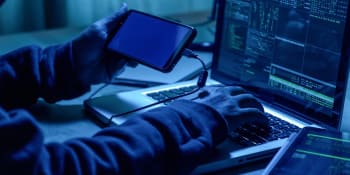 Ruští hackeři využívají skulinky v softwaru z Česka, varují Američané. Čím vším hrozí?