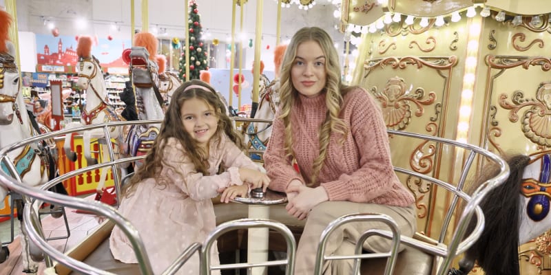 Pecháčková natočila s malou zpěvačkou Eliškou vánoční klip.