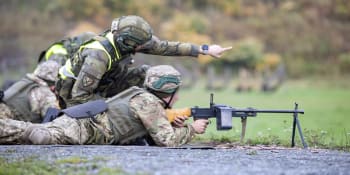 Výcvik ukrajinských vojáků v ČR bude pokračovat. Rusko je nejvýznamnější hrozbou, řekl Pavel