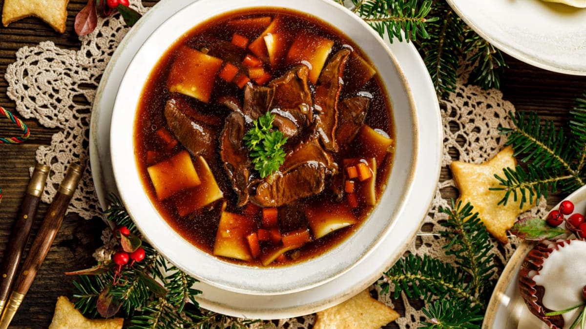 Polská vánoční polévka ze sušených lesních hub