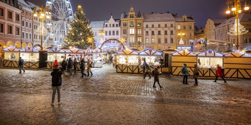 Vánoční trhy v Liberci na náměstí E. Beneše