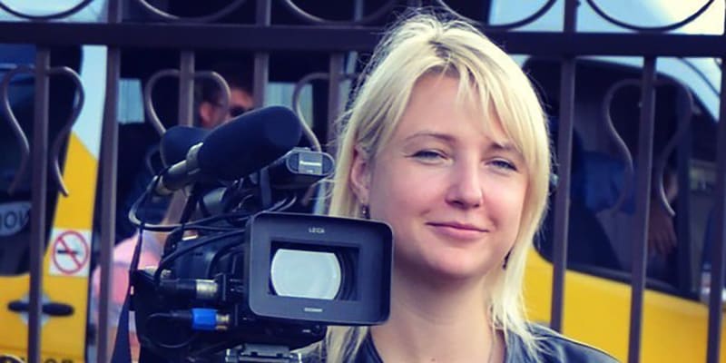 Jekatěrina Duncovová vystudovala práva a televizní žurnalistiku