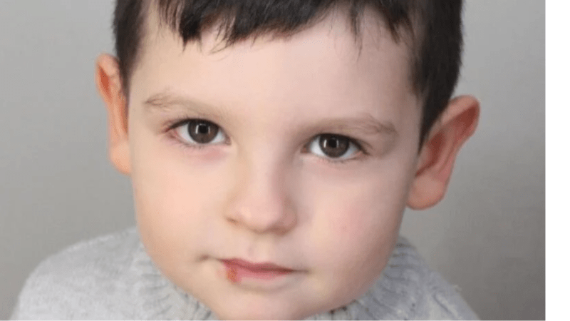 Od včera je nezvěstný čtyřletý Tomášek z Bratislavy. Policie prosí veřejnost o pomoc