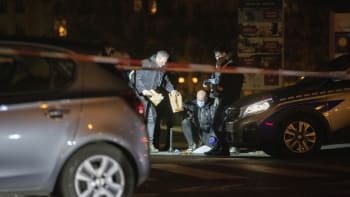 Vražedný útok v Paříži: Jasná chyba psychiatrů, islamista měl být pod dozorem, říká ministr