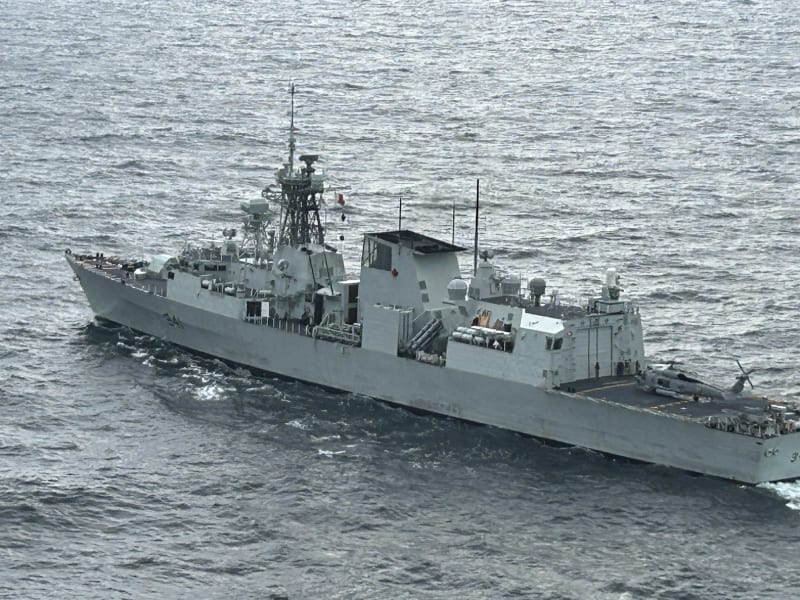 Štáb CNN se plavil na lodi HMCS Ottawa Tchajwanským průlivem.